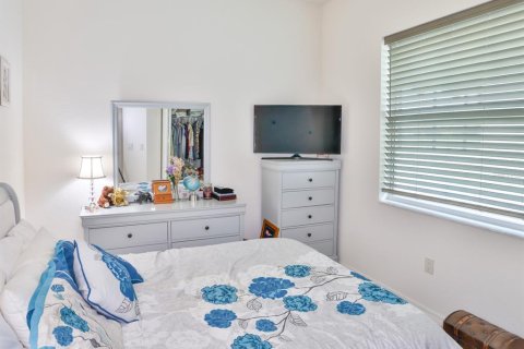 Casa en venta en Winter Haven, Florida, 3 dormitorios, 192.21 m2 № 2155896 - foto 15