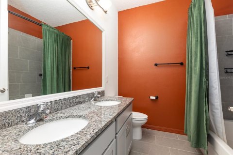 House in Tavares, Florida 3 bedrooms, 165.46 sq.m. № 1911730 - photo 19