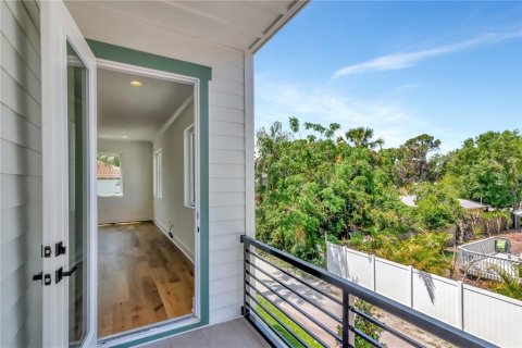 Townhouse in Tampa, Florida 3 bedrooms, 255.48 sq.m. № 1424955 - photo 21