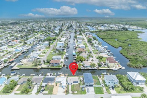 Купить виллу или дом в Гудзон, Флорида 6 комнат, 98.66м2, № 2096513 - фото 30