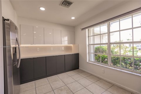 Casa en alquiler en Homestead, Florida, 3 dormitorios, 138.24 m2 № 1893064 - foto 5