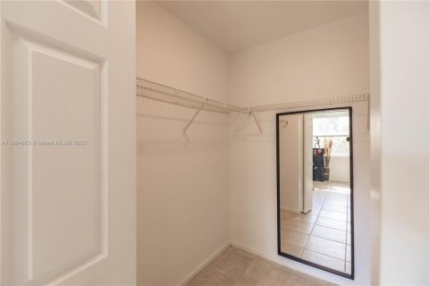 Casa en alquiler en Homestead, Florida, 3 dormitorios, 138.24 m2 № 1893064 - foto 19