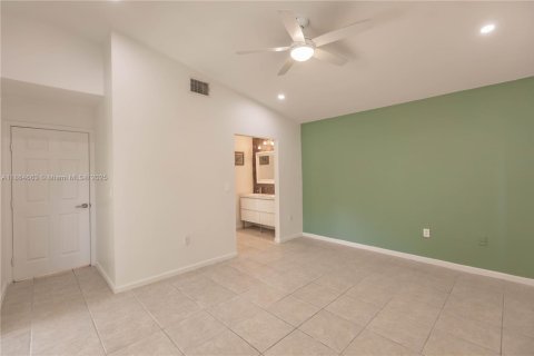 Casa en alquiler en Homestead, Florida, 3 dormitorios, 138.24 m2 № 1893064 - foto 10