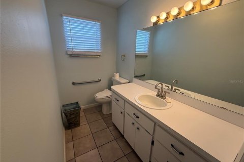 House in Leesburg, Florida 2 bedrooms, 211.82 sq.m. № 2216980 - photo 25