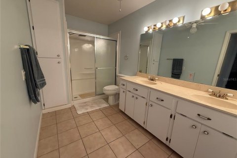 House in Leesburg, Florida 2 bedrooms, 211.82 sq.m. № 2216980 - photo 19