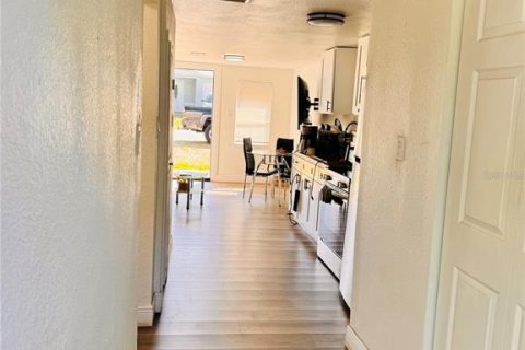 Villa ou maison à vendre à Tampa, Floride: 3 chambres, 77.76 m2 № 2094549 - photo 4