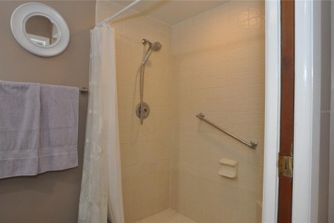 House in Palm Harbor, Florida 2 bedrooms, 134.43 sq.m. № 1395617 - photo 18