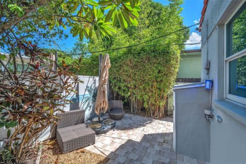 Casa en alquiler en Hollywood, Florida, 2 dormitorios, 111.48 m2 № 1933962 - foto 18