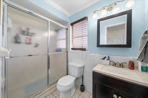 House in Merrit Island, Florida 3 bedrooms, 136.57 sq.m. № 2209355 - photo 22