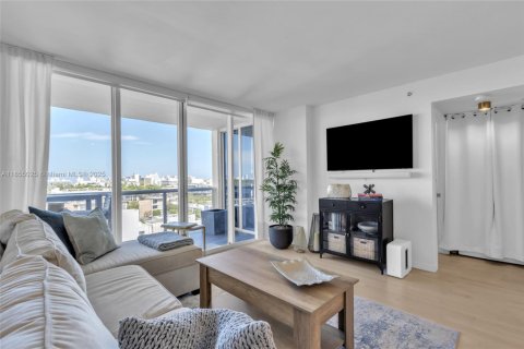Copropriété à vendre à Miami Beach, Floride: 2 chambres, 104.98 m2 № 2021422 - photo 2
