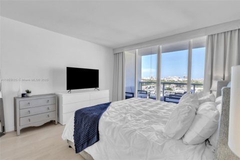 Copropriété à vendre à Miami Beach, Floride: 2 chambres, 104.98 m2 № 2021422 - photo 15
