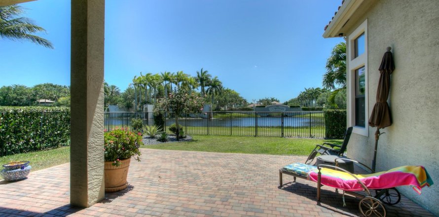 Casa en Delray Beach, Florida 3 dormitorios, 228.54 m2 № 1132955