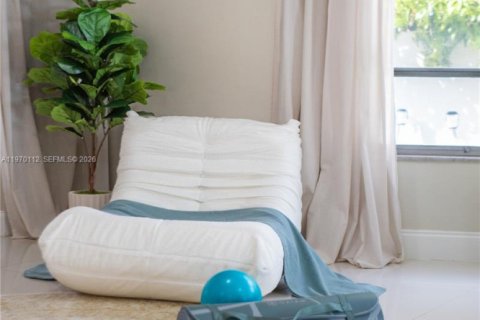 House in Fort Lauderdale, Florida 3 bedrooms, 169.36 sq.m. № 2033256 - photo 21