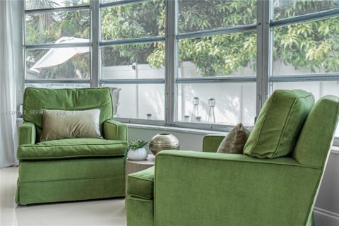 House in Fort Lauderdale, Florida 3 bedrooms, 169.36 sq.m. № 2033256 - photo 20