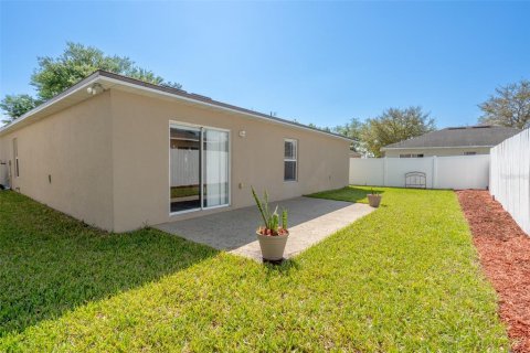 House in Leesburg, Florida 3 bedrooms, 149.76 sq.m. № 2152404 - photo 25