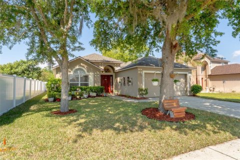 House in Leesburg, Florida 3 bedrooms, 149.76 sq.m. № 2152404 - photo 3