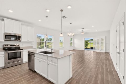 House in LIBERTY VILLAGE in Ocala, Florida 3 bedrooms, 163.04 sq.m. № 2305158 - photo 10