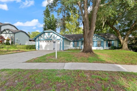 House in Lake Mary, Florida 4 bedrooms, 187.29 sq.m. № 1885999 - photo 4