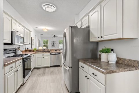 Casa en venta en Oviedo, Florida, 4 dormitorios, 209.68 m2 № 1851794 - foto 14