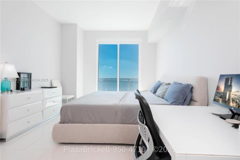 Condo in Miami, Florida, 2 bedrooms  № 1869967 - photo 24