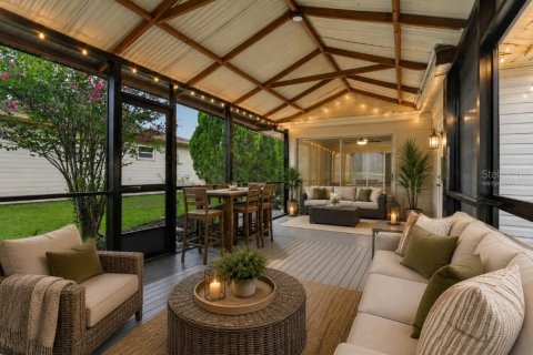Villa ou maison à vendre à Apopka, Floride: 4 chambres, 195.47 m2 № 2208552 - photo 2