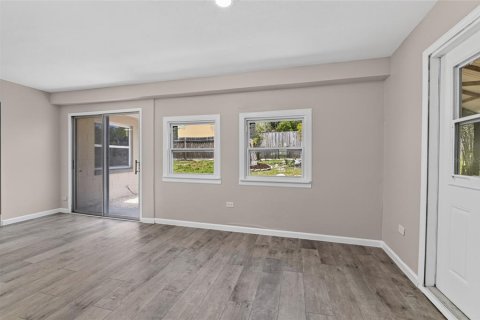 Villa ou maison à vendre à Apopka, Floride: 4 chambres, 195.47 m2 № 2208552 - photo 27