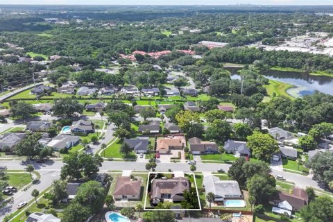 Villa ou maison à vendre à Apopka, Floride: 4 chambres, 195.47 m2 № 2208552 - photo 4