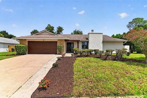 House in Apopka, Florida 4 bedrooms, 195.47 sq.m. № 2208552
