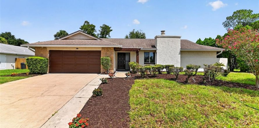 Villa ou maison à Apopka, Floride 4 chambres, 195.47 m2 № 2208552