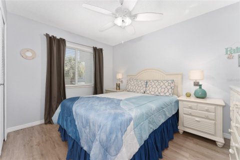 Adosado en venta en Kissimmee, Florida, 2 dormitorios, 97.73 m2 № 2166562 - foto 12