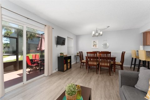 Adosado en venta en Kissimmee, Florida, 2 dormitorios, 97.73 m2 № 2166562 - foto 11