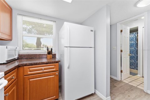 Adosado en venta en Kissimmee, Florida, 2 dormitorios, 97.73 m2 № 2166562 - foto 5