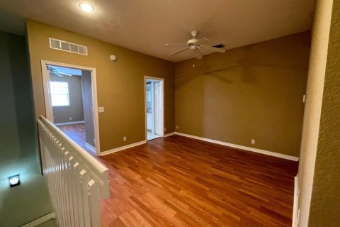 Townhouse in Lauderdale Lakes, Florida 2 bedrooms, 146.23 sq.m. № 2254509 - photo 8