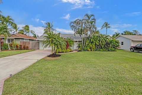 Casa en alquiler en Boynton Beach, Florida, 3 dormitorios, 128.86 m2 № 998413 - foto 1