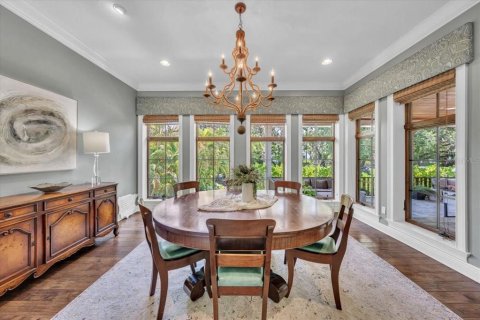 House in Tampa, Florida 5 bedrooms, 380.25 sq.m. № 1837597 - photo 30