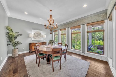 House in Tampa, Florida 5 bedrooms, 380.25 sq.m. № 1837597 - photo 28