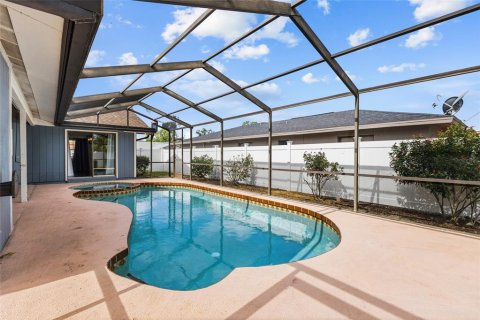 House in Sarasota, Florida 3 bedrooms, 132.11 sq.m. № 2258702 - photo 28