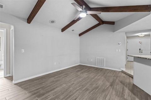 House in Sarasota, Florida 3 bedrooms, 132.11 sq.m. № 2258702 - photo 14