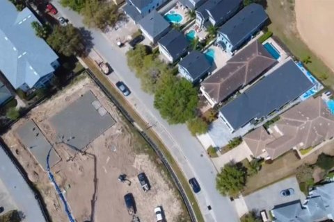 Commercial property in Four Corners, Florida 12 bedrooms, 493.5 sq.m. № 1631384 - photo 2