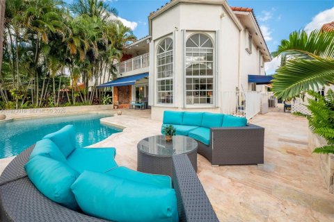 Villa ou maison à vendre à Doral, Floride: 4 chambres, 248.51 m2 № 2036207 - photo 10