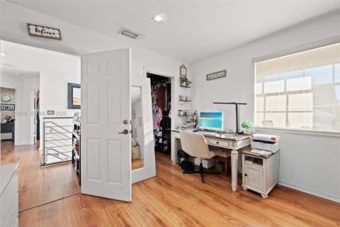Villa ou maison à vendre à Doral, Floride: 4 chambres, 248.51 m2 № 2036207 - photo 30