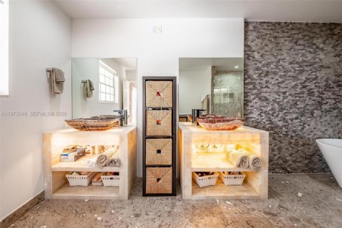 Villa ou maison à vendre à Doral, Floride: 4 chambres, 248.51 m2 № 2036207 - photo 25