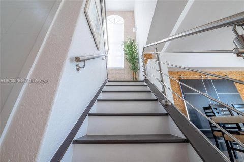 Villa ou maison à vendre à Doral, Floride: 4 chambres, 248.51 m2 № 2036207 - photo 21