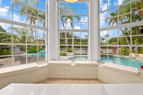 Villa ou maison à vendre à Doral, Floride: 4 chambres, 248.51 m2 № 2036207 - photo 9