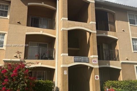 Condo à Pembroke Pines, Floride, 2 chambres  № 2049123
