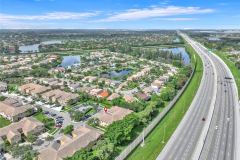 Condo in Miramar, Florida, 3 bedrooms  № 1781534 - photo 5