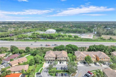 Condo in Miramar, Florida, 3 bedrooms  № 1781534 - photo 6