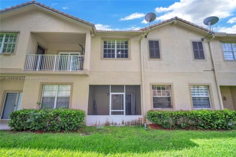 Condo in Miramar, Florida, 3 bedrooms  № 1781534 - photo 13