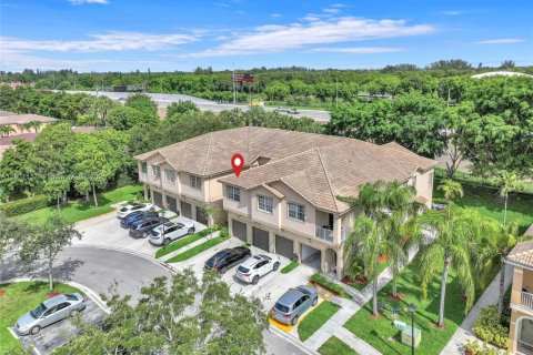 Condo in Miramar, Florida, 3 bedrooms  № 1781534 - photo 21