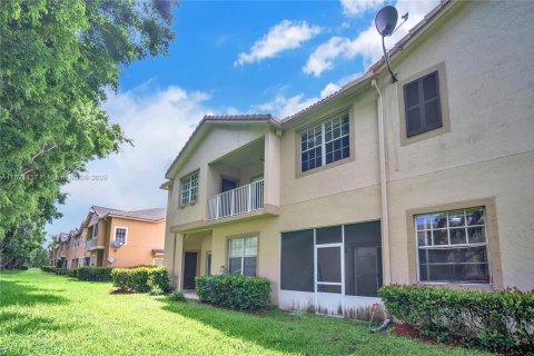 Condo in Miramar, Florida, 3 bedrooms  № 1781534 - photo 15